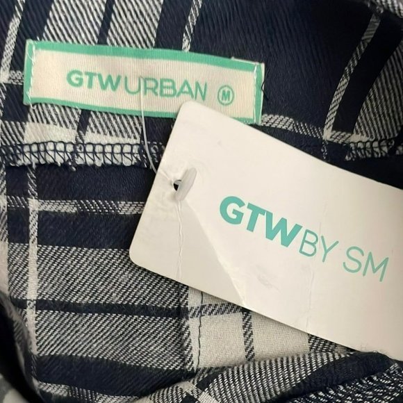 Bundle‎ of Women Blouses - Picture 8 of 10